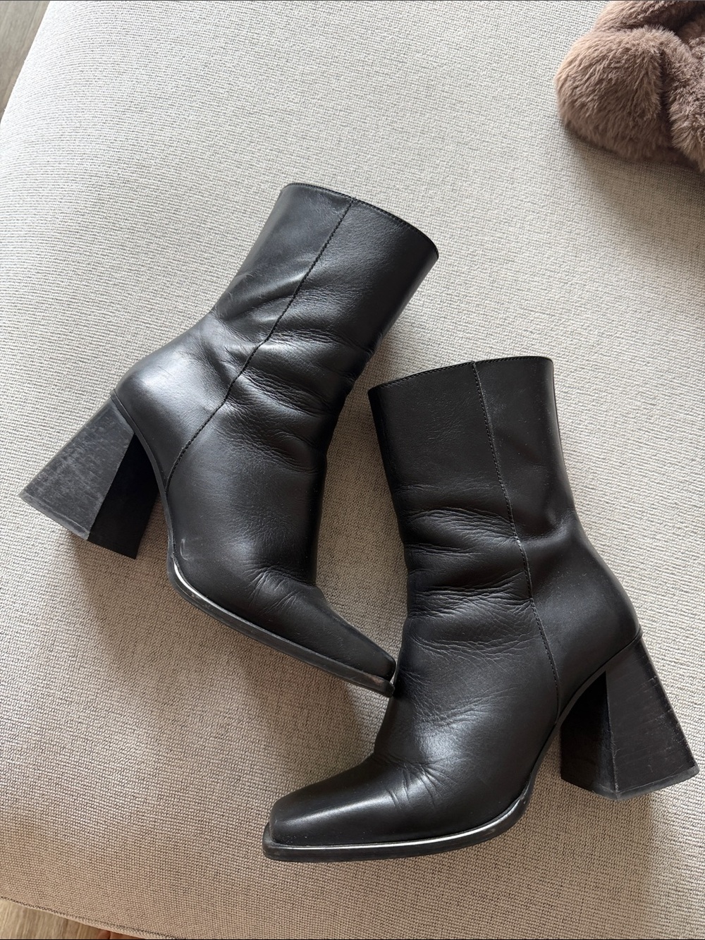 Women's Black Leather Mid-Calf Block Heel Boots